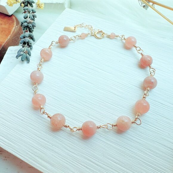 New Peach Moonstone Gold Bracelet - Picture 5 of 7